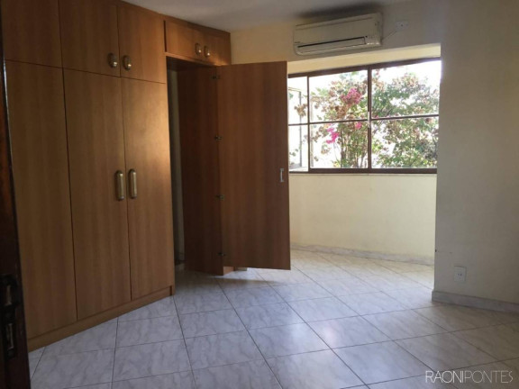 Imagem Casa com 10 Quartos à Venda, 400 m² em Gradim - São Gonçalo