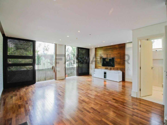 Imagem Casa com 3 Quartos à Venda, 334 m² em Jardim Europa - São Paulo Imagem Casa com 3 Quartos à Venda, 334 m² em Jardim Europa - São Paulo