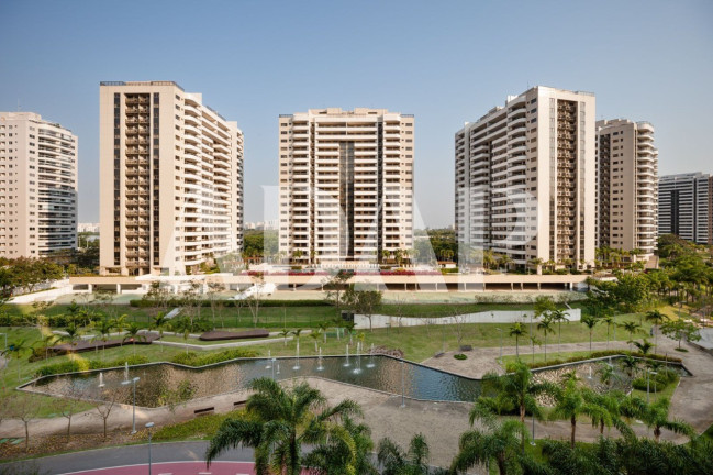 Imagem Imóvel com 4 Quartos à Venda, 124 m² em Barra Da Tijuca - Rio De Janeiro Imagem Imóvel com 4 Quartos à Venda, 124 m² em Barra Da Tijuca - Rio De Janeiro