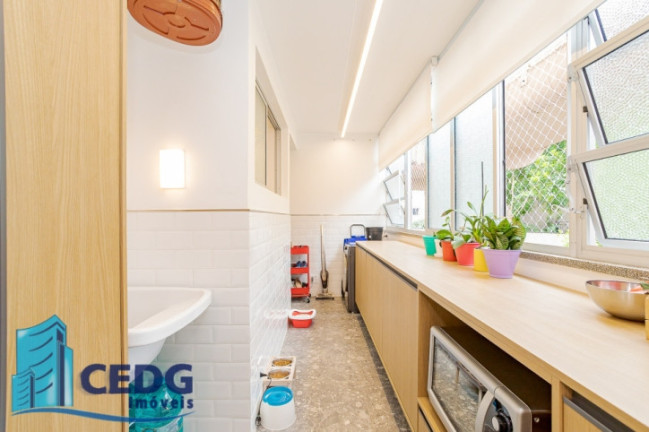 Imagem Apartamento com 3 Quartos à Venda, 123 m² em Batel - Curitiba