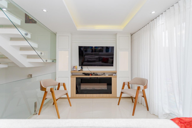 Imagem Casa de Condomínio com 4 Quartos à Venda, 270 m² em Campo Comprido - Curitiba