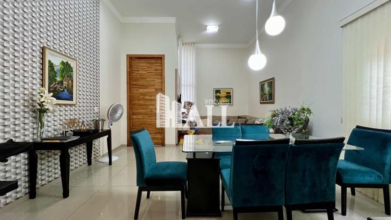 Imagem Casa com 3 Quartos à Venda, 171 m² em Centro - Bady Bassitt Imagem Casa com 3 Quartos à Venda, 171 m² em Centro - Bady Bassitt