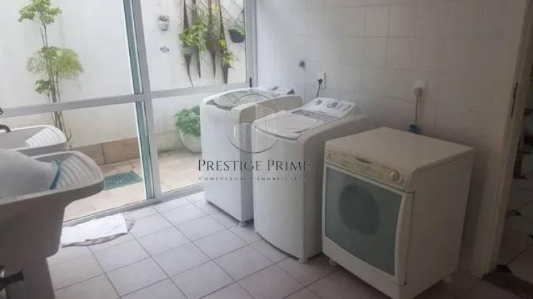 Imagem Casa com 4 Quartos à Venda, 504 m²