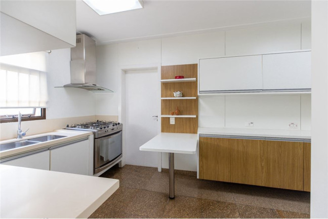 Imagem Imóvel com 3 Quartos à Venda, em Moema - São Paulo Imagem Imóvel com 3 Quartos à Venda, em Moema - São Paulo