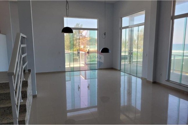 Imagem Casa com 3 Quartos à Venda, 297 m² em Ponta Negra - Maricá Imagem Casa com 3 Quartos à Venda, 297 m² em Ponta Negra - Maricá