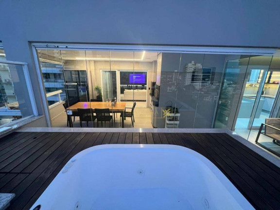 Imagem Cobertura com 3 Quartos à Venda, 213 m² em Barreiros - São José