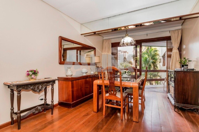 Imagem Imóvel com 3 Quartos à Venda, 244 m² em Petrópolis - Porto Alegre