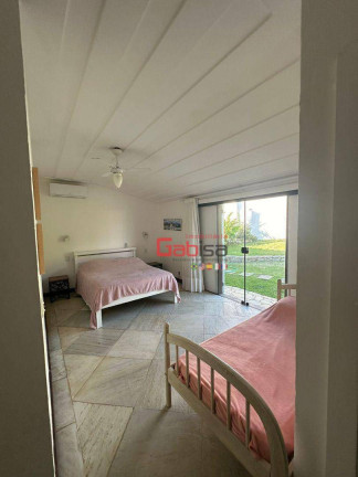 Imagem Casa com 6 Quartos à Venda, 455 m² em Village Da Ferradura - Armação Dos Búzios Imagem Casa com 6 Quartos à Venda, 455 m² em Village Da Ferradura - Armação Dos Búzios