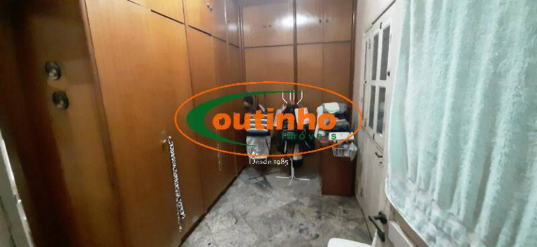 Imagem Casa com 4 Quartos à Venda, 576 m² em Grajaú - Rio De Janeiro Imagem Casa com 4 Quartos à Venda, 576 m² em Grajaú - Rio De Janeiro