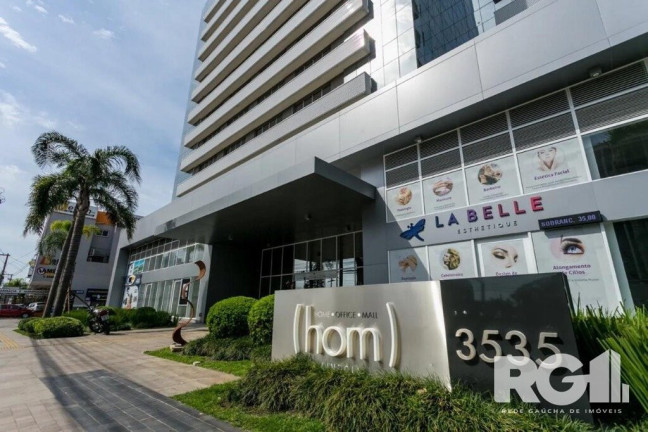 Sala Comercial à Venda,  em Passo Da Areia - Porto Alegre