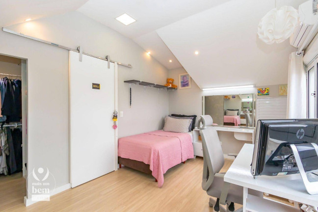 Imagem Sobrado com 3 Quartos à Venda, 160 m² em Xaxim - Curitiba