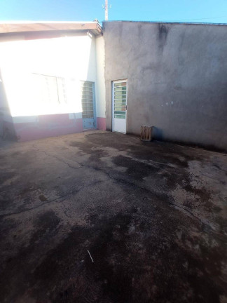 Imagem Casa com 2 Quartos à Venda, 200 m² em Jardim Maria Luíza - Botucatu