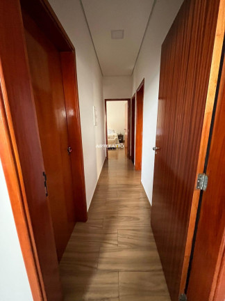 Imagem Casa com 3 Quartos à Venda, 192 m²