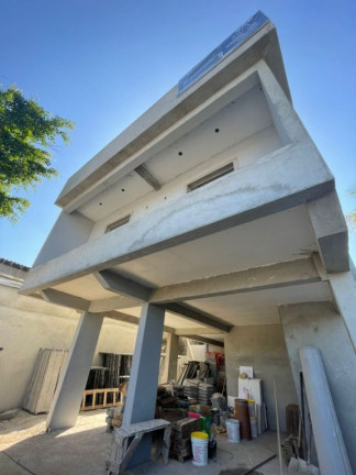 Imagem Sobrado com 2 Quartos à Venda, 55 m² em Maracanã - Praia Grande Imagem Sobrado com 2 Quartos à Venda, 55 m² em Maracanã - Praia Grande
