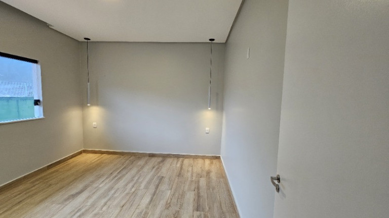 Imagem Casa com 4 Quartos à Venda, 241 m² em Ponta Negra - Manaus