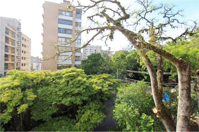 Imagem Imóvel com 3 Quartos à Venda, em Rio Branco - Porto Alegre Imagem Imóvel com 3 Quartos à Venda, em Rio Branco - Porto Alegre