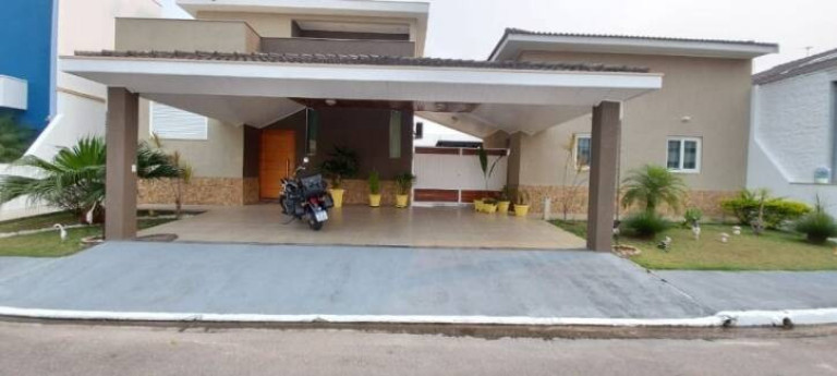 Casa com 3 Quartos à Venda, 469 m² em Piracangaguá - Taubaté