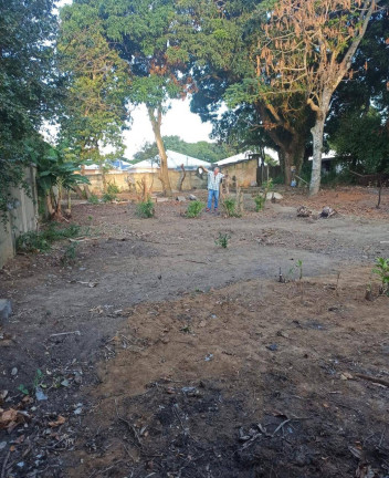 Imagem Terreno à Venda, 450 m² em Três Vendas - Araruama Imagem Terreno à Venda, 450 m² em Três Vendas - Araruama