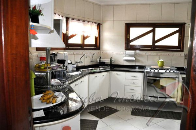 Imagem Casa com 5 Quartos à Venda, 250 m² em Centro - Ubatuba Imagem Casa com 5 Quartos à Venda, 250 m² em Centro - Ubatuba