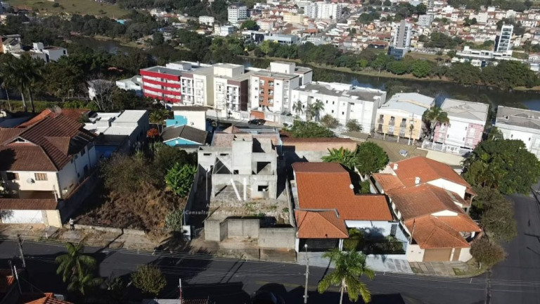 Imagem Casa com 3 Quartos à Venda, 180 m² em Jardim Do Lago - Bragança Paulista Imagem Casa com 3 Quartos à Venda, 180 m² em Jardim Do Lago - Bragança Paulista