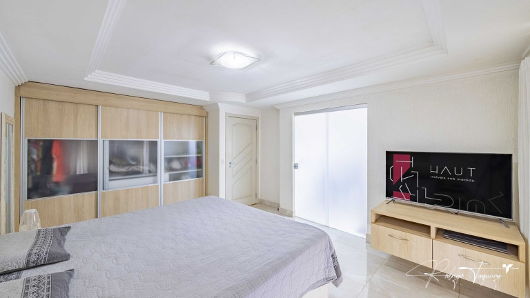 Imagem Casa de Condomínio com 3 Quartos à Venda, 250 m² em Loteamento Portal Do Sol I - Goiânia