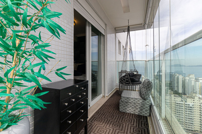Imagem Apartamento com 4 Quartos à Venda, 277 m² em Embaré - Santos
