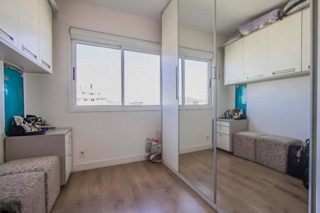 Imagem Imóvel com 3 Quartos à Venda, em Petrópolis - Porto Alegre Imagem Imóvel com 3 Quartos à Venda, em Petrópolis - Porto Alegre
