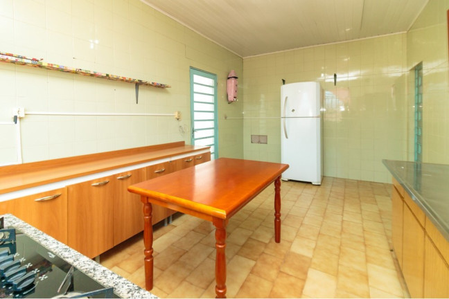 Imagem Casa com 3 Quartos à Venda, 195 m² em Santa Maria Goretti - Porto Alegre Imagem Casa com 3 Quartos à Venda, 195 m² em Santa Maria Goretti - Porto Alegre