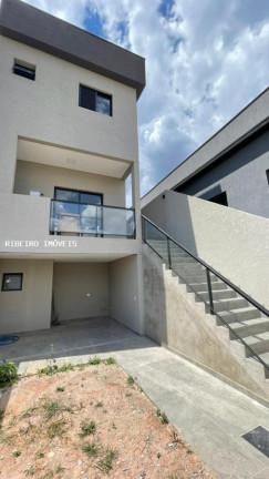Imagem Casa com 3 Quartos à Venda, 140 m² em Villas Do Jaguari - Santana De Parnaíba Imagem Casa com 3 Quartos à Venda, 140 m² em Villas Do Jaguari - Santana De Parnaíba