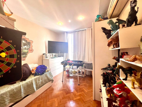 Imagem Apartamento com 3 Quartos à Venda, 211 m² em Copacabana - Rio De Janeiro Imagem Apartamento com 3 Quartos à Venda, 211 m² em Copacabana - Rio De Janeiro