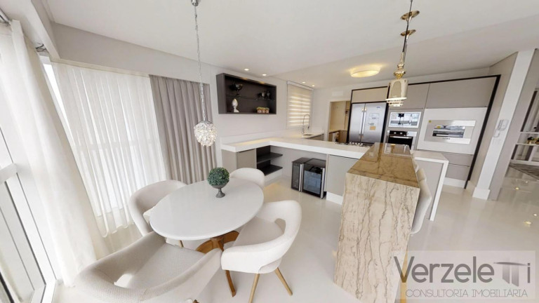 Imagem Apartamento com 4 Quartos à Venda, 237 m² em Barra Sul - Balneário Camboriú Imagem Apartamento com 4 Quartos à Venda, 237 m² em Barra Sul - Balneário Camboriú