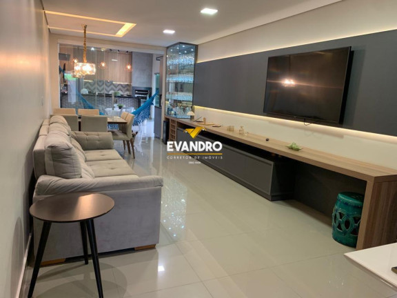 Imagem Casa com 3 Quartos à Venda, 196 m² em Jardim Imperial - Cuiabá Imagem Casa com 3 Quartos à Venda, 196 m² em Jardim Imperial - Cuiabá