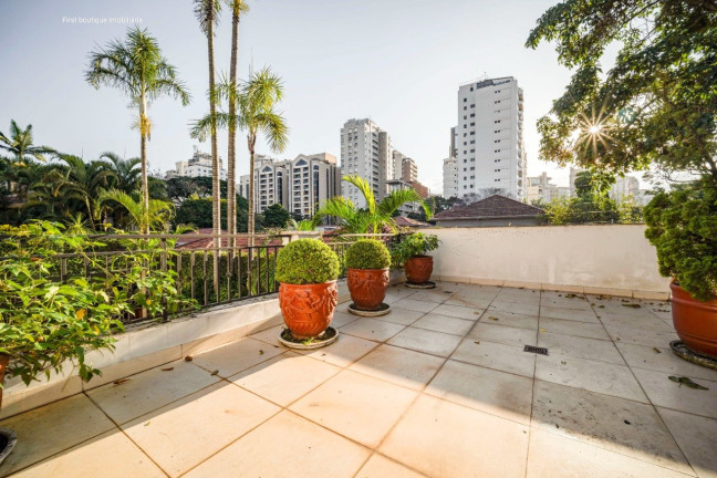 Imagem Casa com 3 Quartos à Venda, 483 m² em Vila Nova Conceição - São Paulo Imagem Casa com 3 Quartos à Venda, 483 m² em Vila Nova Conceição - São Paulo