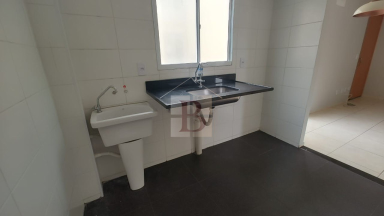 Imagem Imóvel com 2 Quartos para Alugar, 46 m² em Vila Lage - São Gonçalo