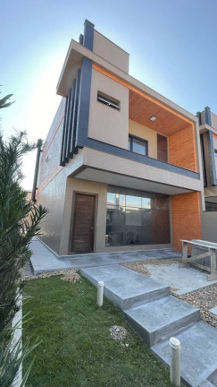 Imagem Sobrado com 3 Quartos à Venda, 130 m² em Centro - Barra Velha