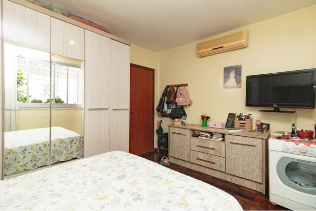Imagem Apartamento com 4 Quartos à Venda, 75 m² em Passo Da Areia - Porto Alegre Imagem Apartamento com 4 Quartos à Venda, 75 m² em Passo Da Areia - Porto Alegre