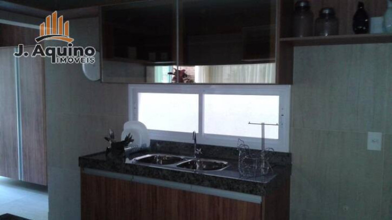 Imagem Casa de Condomínio com 4 Quartos à Venda, 215 m² em Lagoa Redonda - Fortaleza Imagem Casa de Condomínio com 4 Quartos à Venda, 215 m² em Lagoa Redonda - Fortaleza