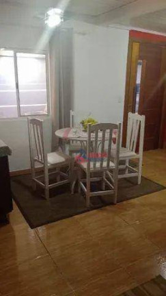 Imagem Casa com 2 Quartos à Venda, 180 m² em Cajuru - Curitiba Imagem Casa com 2 Quartos à Venda, 180 m² em Cajuru - Curitiba