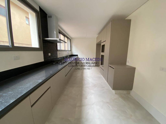Imagem Casa com 4 Quartos à Venda, 700 m² em Alphaville Residencial Dois - Barueri Imagem Casa com 4 Quartos à Venda, 700 m² em Alphaville Residencial Dois - Barueri