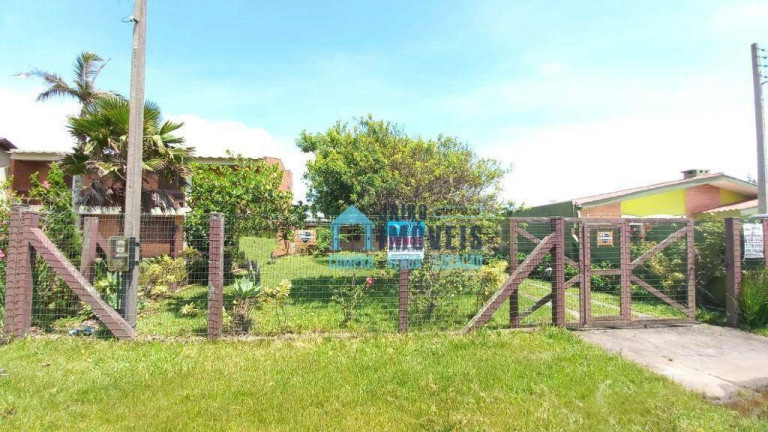 Imagem Casa com 3 Quartos à Venda, 105 m² em Centro - Tramandaí Imagem Casa com 3 Quartos à Venda, 105 m² em Centro - Tramandaí