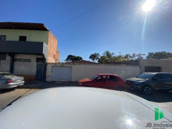 Imagem Casa com 3 Quartos à Venda, 150 m² em Melo - Montes Claros