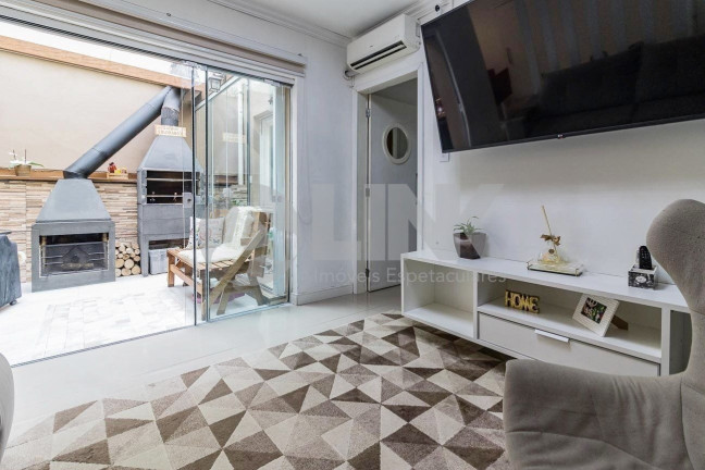 Imagem Apartamento com 3 Quartos à Venda, 118 m² em Petrópolis - Porto Alegre Imagem Apartamento com 3 Quartos à Venda, 118 m² em Petrópolis - Porto Alegre