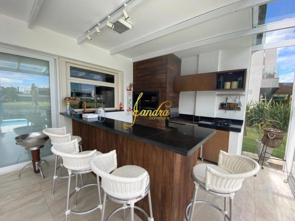 Imagem Casa de Condomínio com 4 Quartos à Venda, 289 m² em Remanso - Xangri-la