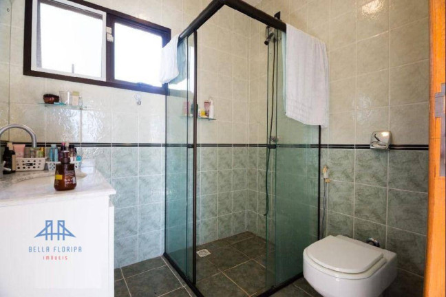 Imagem Casa com 5 Quartos à Venda, 324 m² em Itacorubi - Florianópolis Imagem Casa com 5 Quartos à Venda, 324 m² em Itacorubi - Florianópolis