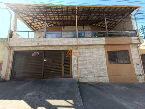 Casa com 4 Quartos à Venda, 300 m²