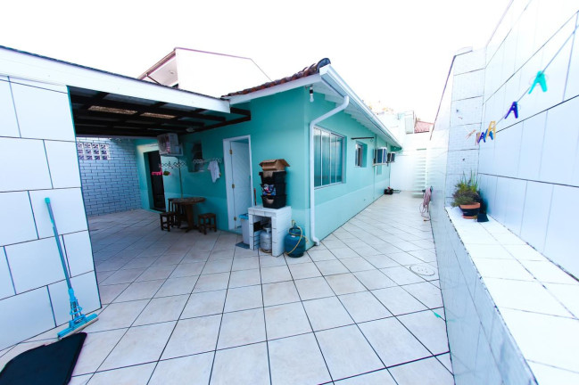 Imagem Casa com 2 Quartos à Venda, 200 m² em Saco Dos Limões - Florianópolis Imagem Casa com 2 Quartos à Venda, 200 m² em Saco Dos Limões - Florianópolis