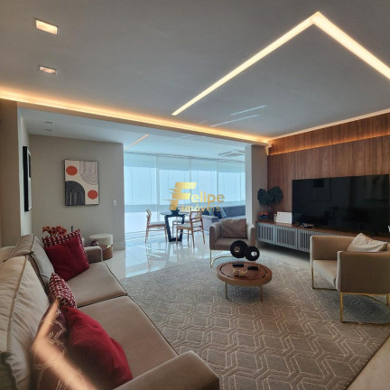 Imóvel com 4 Quartos à Venda, 200 m² em Praia Do Canto - Vitória