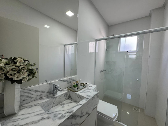 Imagem Apartamento com 4 Quartos à Venda, 210 m² em Meia Praia - Itapema