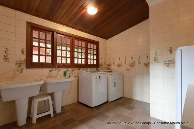 Imagem Casa com 7 Quartos à Venda, 2.000 m² em Chácara Granja Velha - Carapicuíba
