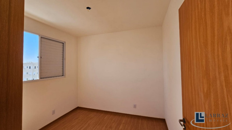 Imagem Imóvel com 2 Quartos à Venda, 42 m² em Jardim Ouro Branco - Ribeirão Preto Imagem Imóvel com 2 Quartos à Venda, 42 m² em Jardim Ouro Branco - Ribeirão Preto